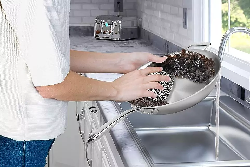 Chất liệu của quả bóng dây thép không gỉ là gì?